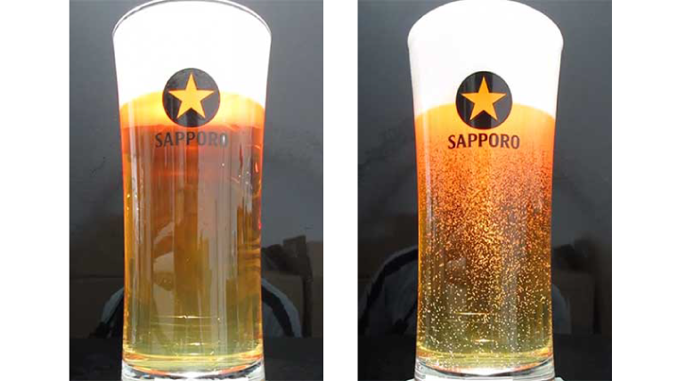 グラスの水垢有無によるビールの泡持ちの比較