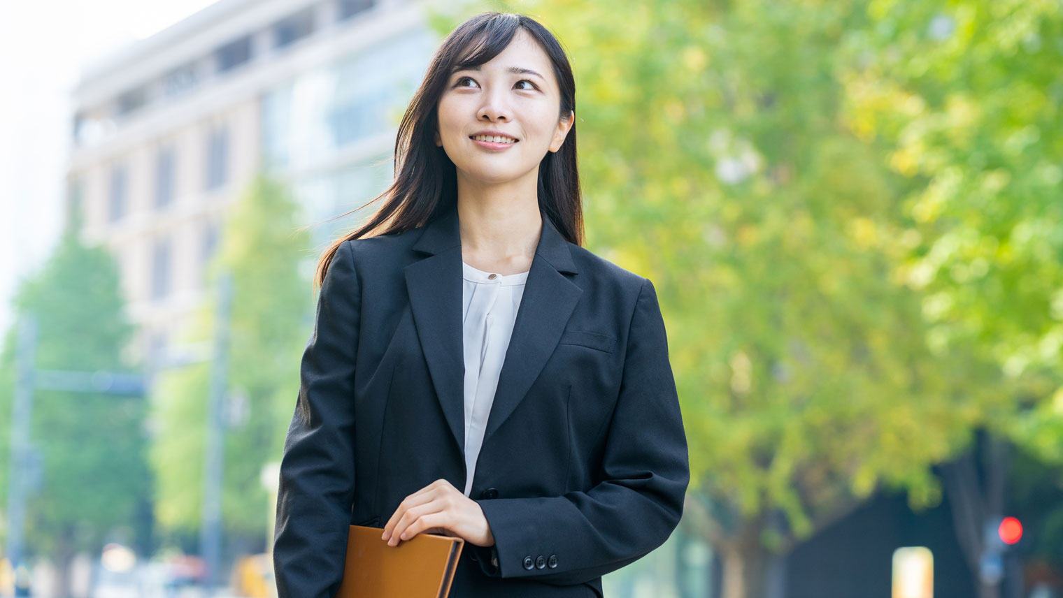 誰でも手軽にできる「スーツ着用後のお手入れ法」