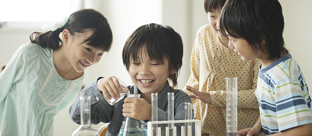 最短半日で完成!夏の自由研究ノート「汚れた服がキレイになる仕組み」