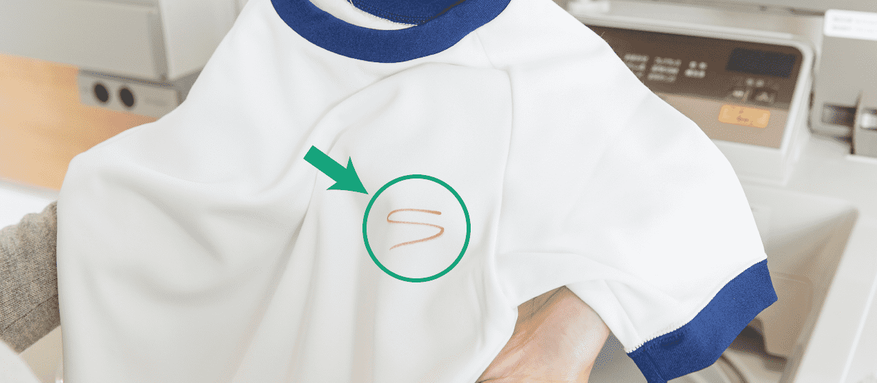 服にうっかり油性ペン汚れが!これって落とせるの?