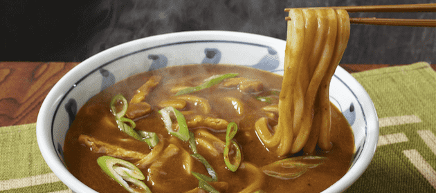 “やっちゃった!”思わずカレーのシミをつけてしまった時の落とし方