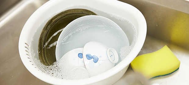 水が不足している時に!災害時の食器洗い3ステップ