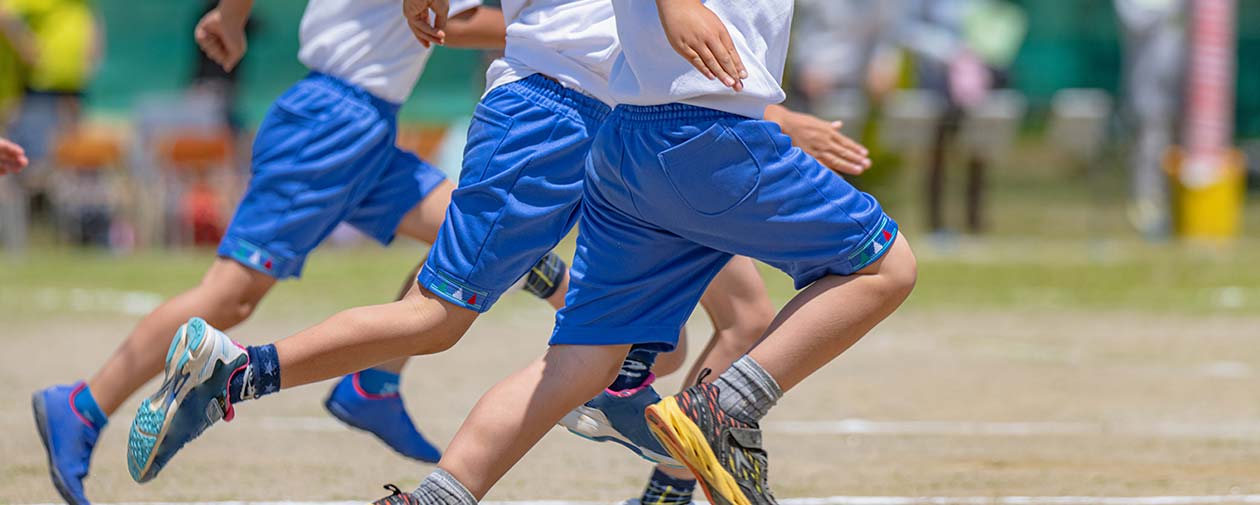 秋の運動会！「靴下の泥汚れ」を落とすポイント